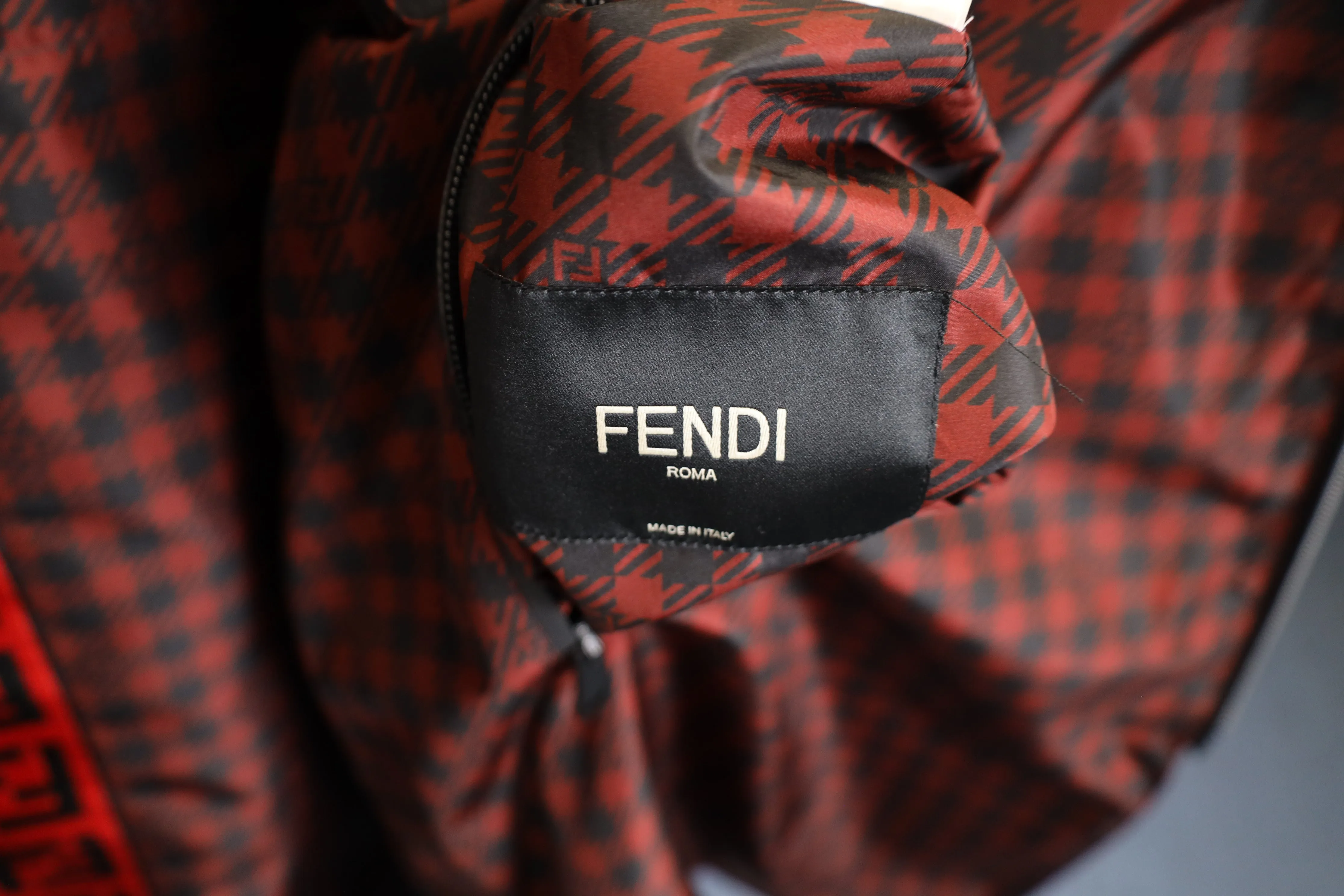Fendi Houndstooth Print Reversible Parka Jacket in Red Polyester