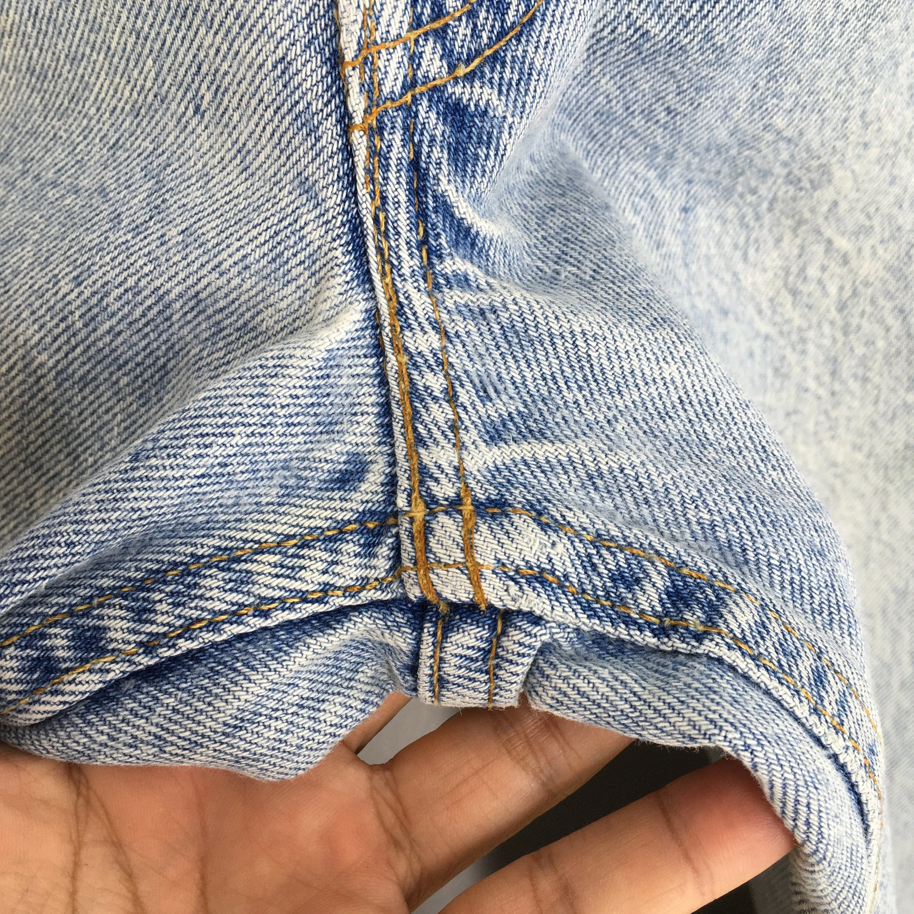 Levi's 550 Relaxed Fit Jeans Tapered Leg Size 28x33