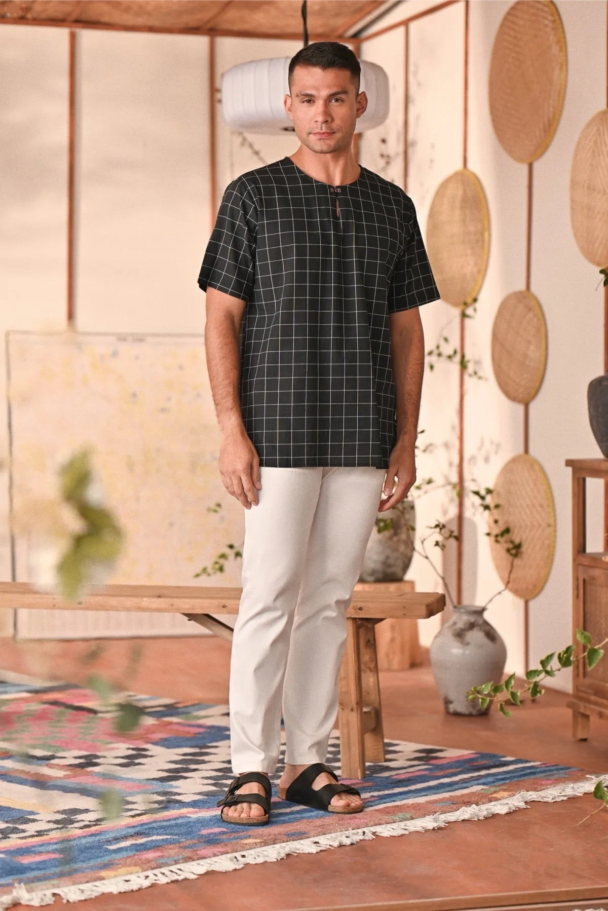 The Perfect Men Slim Fit Pants - White