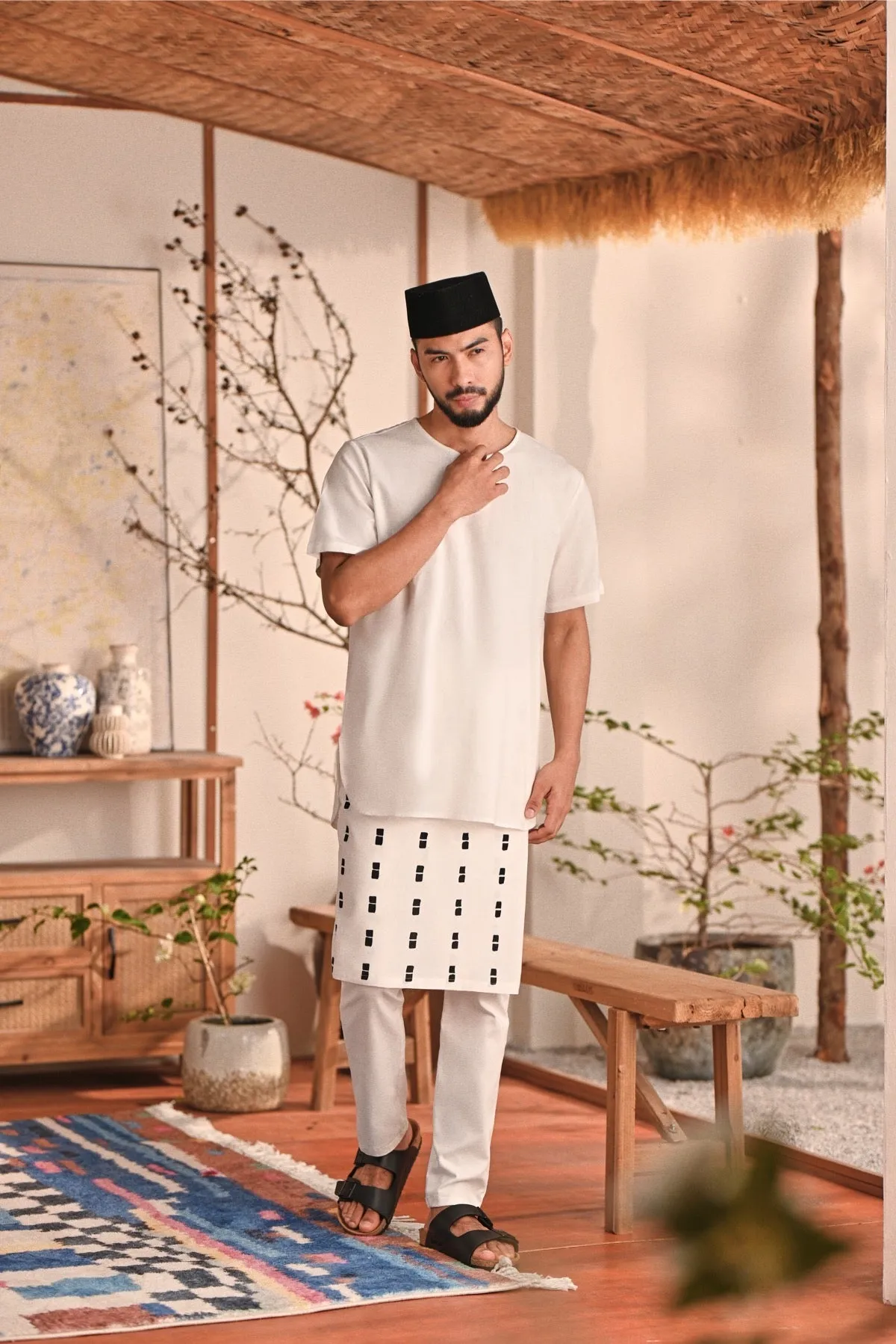 The Perfect Men Slim Fit Pants - White