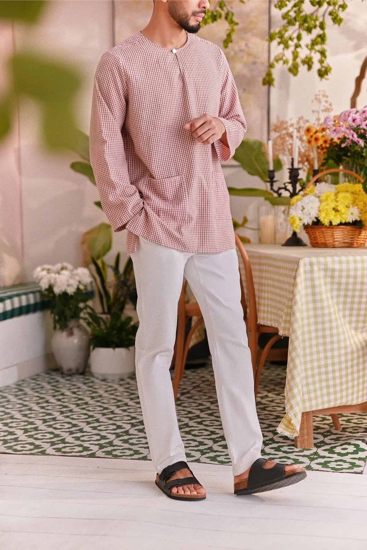 The Perfect Men Slim Fit Pants - White