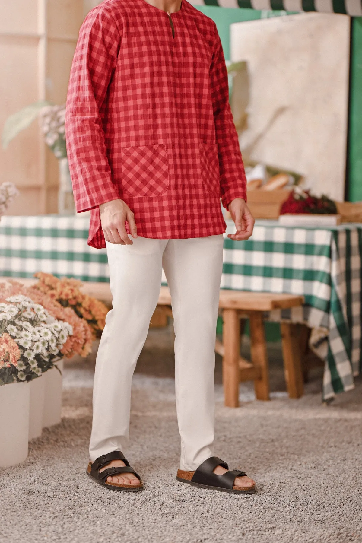 The Perfect Men Slim Fit Pants - White