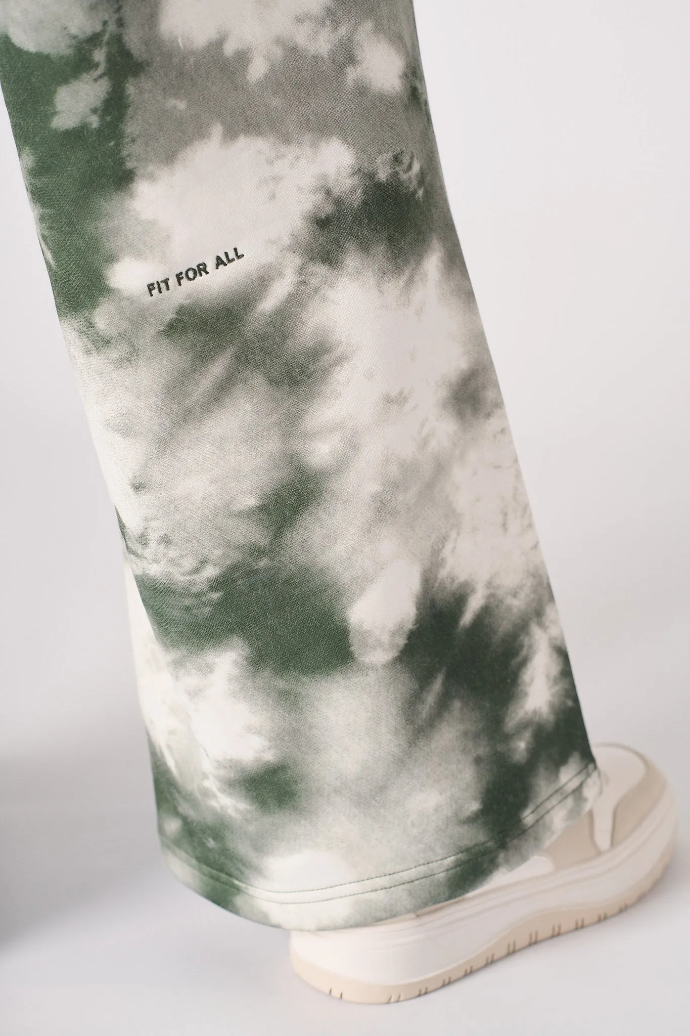 TIE DYE WIDE LEG JOGGER - GREEN
