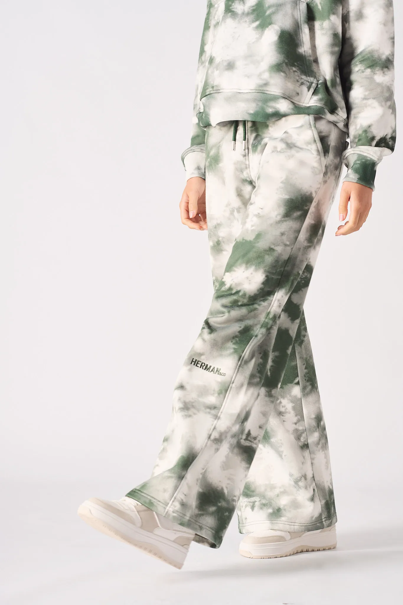 TIE DYE WIDE LEG JOGGER - GREEN